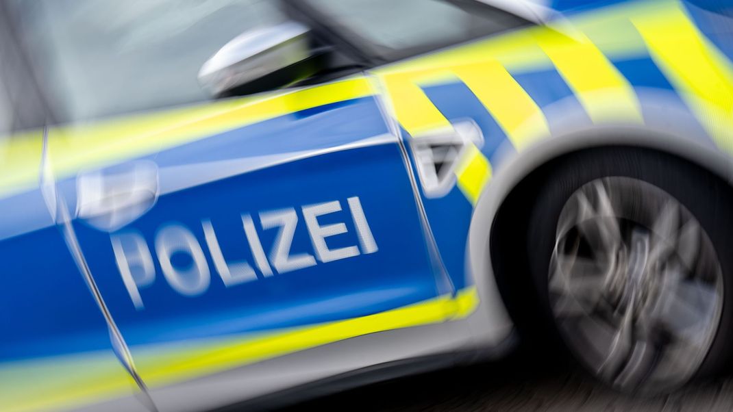 Die Polizei hat im Kreis Esslingen vier mutmaßliche Kokain-Dealer festgenommen.