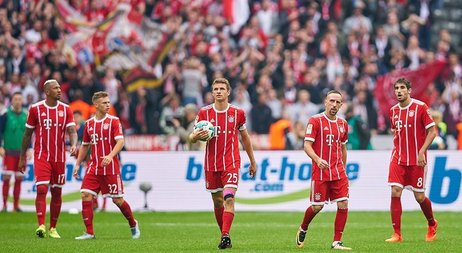 
                <strong>Thomas Müller</strong><br>
                Treibt sich wie gewohnt überall vorne herum. Aber immer wieder mit gefährlichen Abspielfehlern im Aufbauspiel, die den Gegner zu Kontern einladen. ran-Note: 5
              