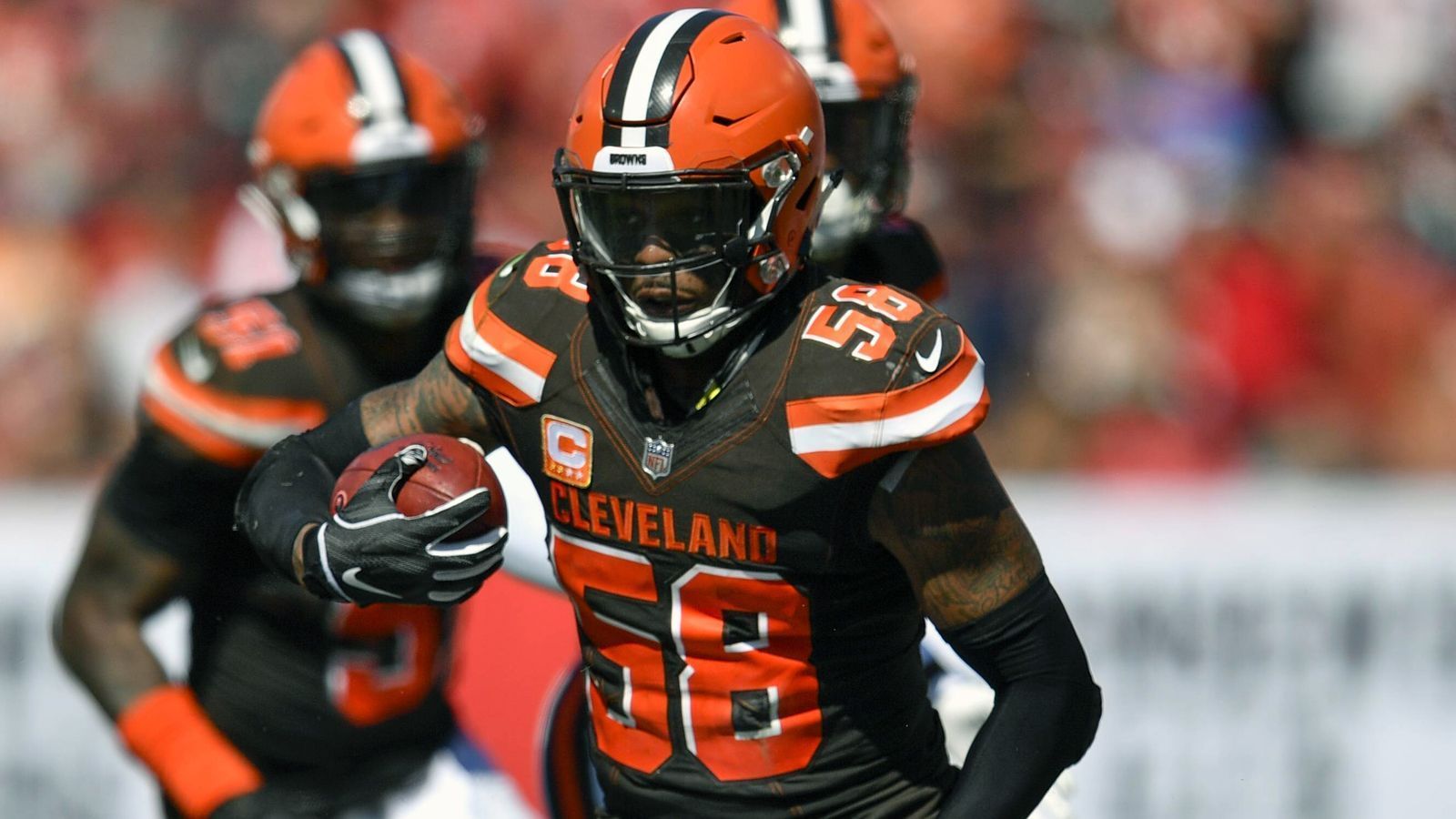 
                <strong>Cleveland Browns: Christian Kirksey</strong><br>
                Position: Linebacker
              