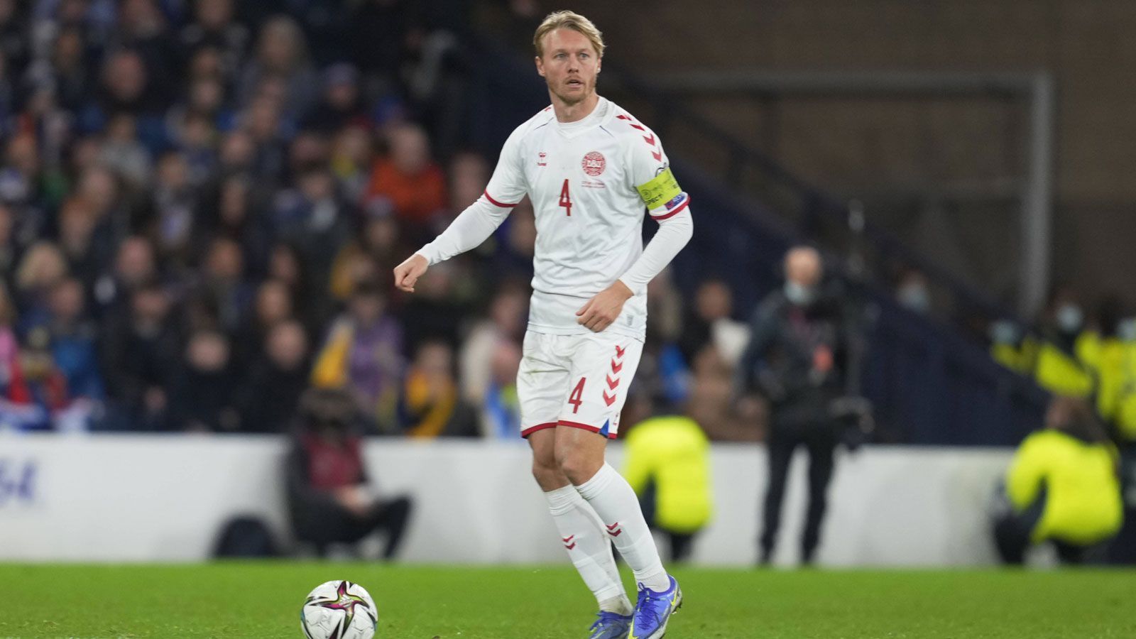 <strong>Dänemark</strong><br>Simon Kjaer (AC Mailand)