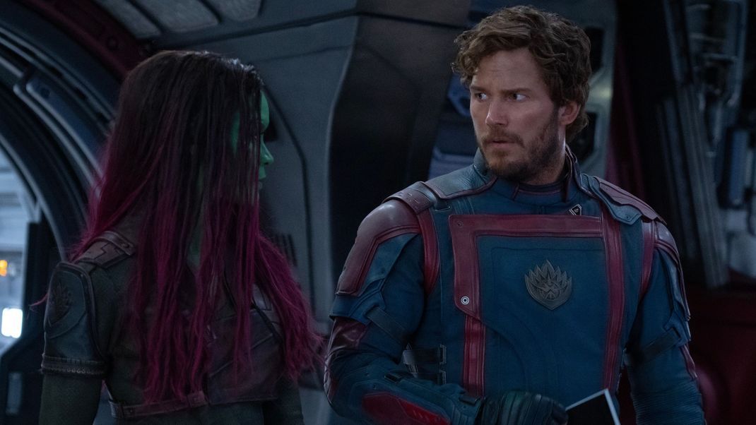 Zoe Saldana als Gamora und Chris Pratt als Star-Lord in "Guardians of the Galaxy Vol. 3"