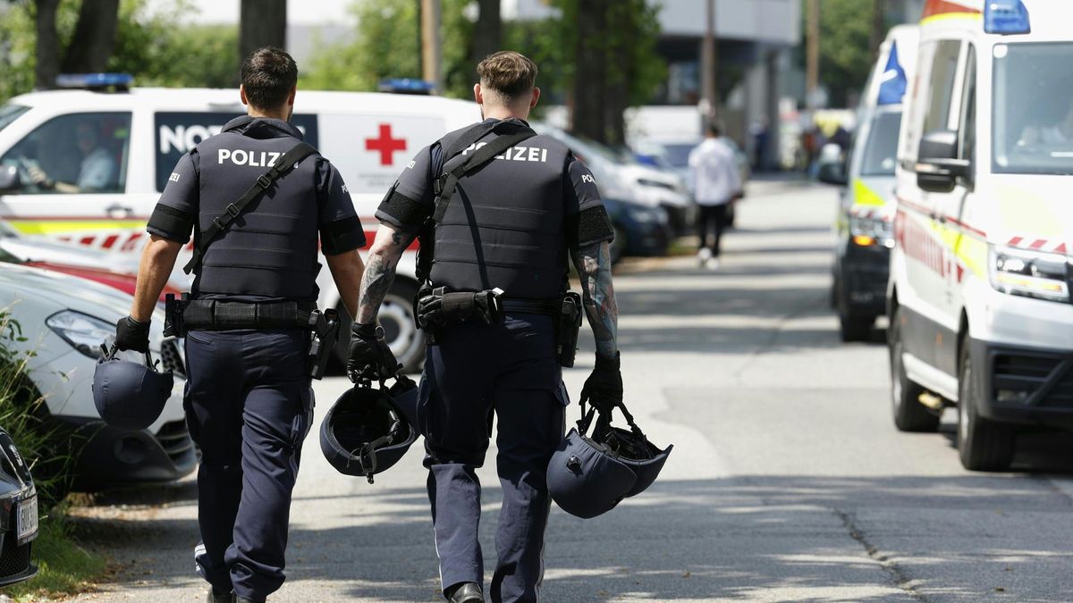 Großeinsatz an Schule in Graz
