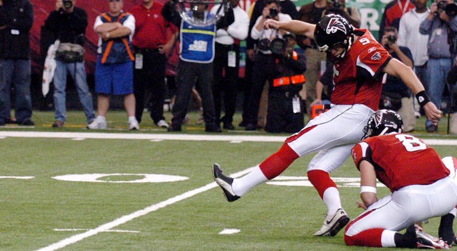 
                <strong>Morten Anderson (Kicker)</strong><br>
                Er war der Matchwinner im Championship Game 1999 gegen die Minnesota Vikings: Kicker Morten Anderson führte durch ein 38-Yards-Field Goal seine Atlanta Falcons zum ersten Super Bowl der Teamgeschichte. Zwischen 1982 und 2007 war er insgesamt für sechs NFL-Teams aktiv und wurde sieben Mal in den Pro Bowl gewählt.
              