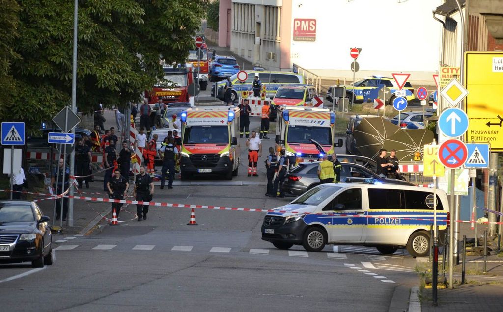 Saarland: Polizist stirbt durch Schüsse an Tankstelle