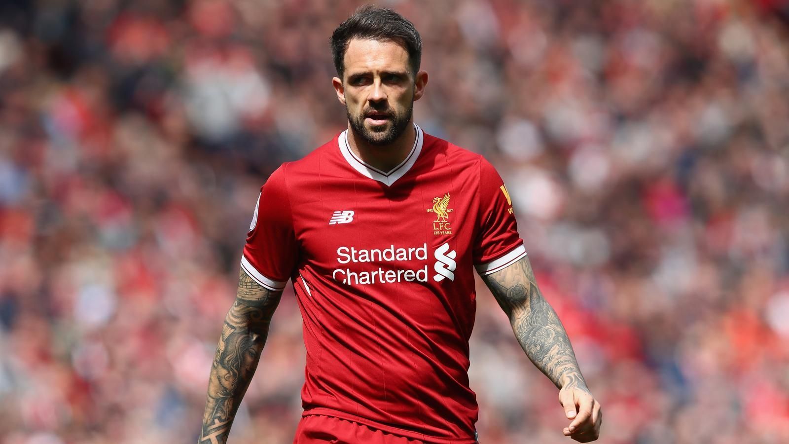 
                <strong>Danny Ings</strong><br>
                Ebenso soll Danny Ings auf der Verkaufsliste von Jürgen Klopp stehen. Der Stürmer konnte sich bislang bei den Reds, auch aufgrund zahlreicher Verletzungen, nicht durchsetzen. Der FC Liverpool wäre offenbar bereit, den Engländer bei einem Angebot von rund 22 Millionen Euro ziehen zu lassen.
              