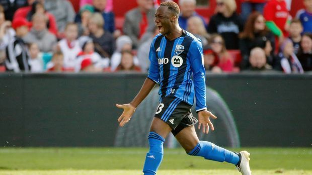 
                <strong>Ballou Tabla (18 Jahre, Montreal Impact) </strong><br>
                Auch im kanadischen Montreal tummelt sich mit Ballou Tabla ein MLS-Rohdiamant, der in neun Spielen schon zwei Tore erzielte. Im Kader des Klubs ist der 18-Jährige erst seit Anfang 2017, in Europa haben ihn laut "ESPN" Topklubs wie Chelsea, Manchester City und Arsenal aber schon länger auf dem Radar, weil er in der kanadischen U20-Nationalmannschaft glänzte. 2016 spielte er noch für den damaligen Zweitligisten FC Montreal (21 Spiele, fünf Tore, drei Vorlagen).
              