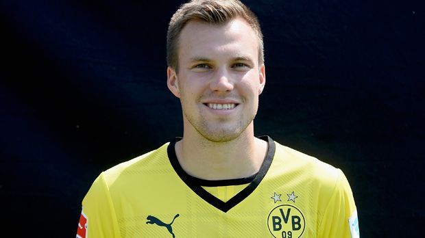 
                <strong>Kevin Großkreutz</strong><br>
                Großkreutz feierte im März gegen Chile nach drei Jahren sein Comeback im Nationalteam. Bislang hat er an keinem Turnier teilgenommen. Der 25-Jährige hat in der Bundesliga auf fast allen Positionen schon gespielt, sogar als Torwart hat er mal ausgeholfen!
              