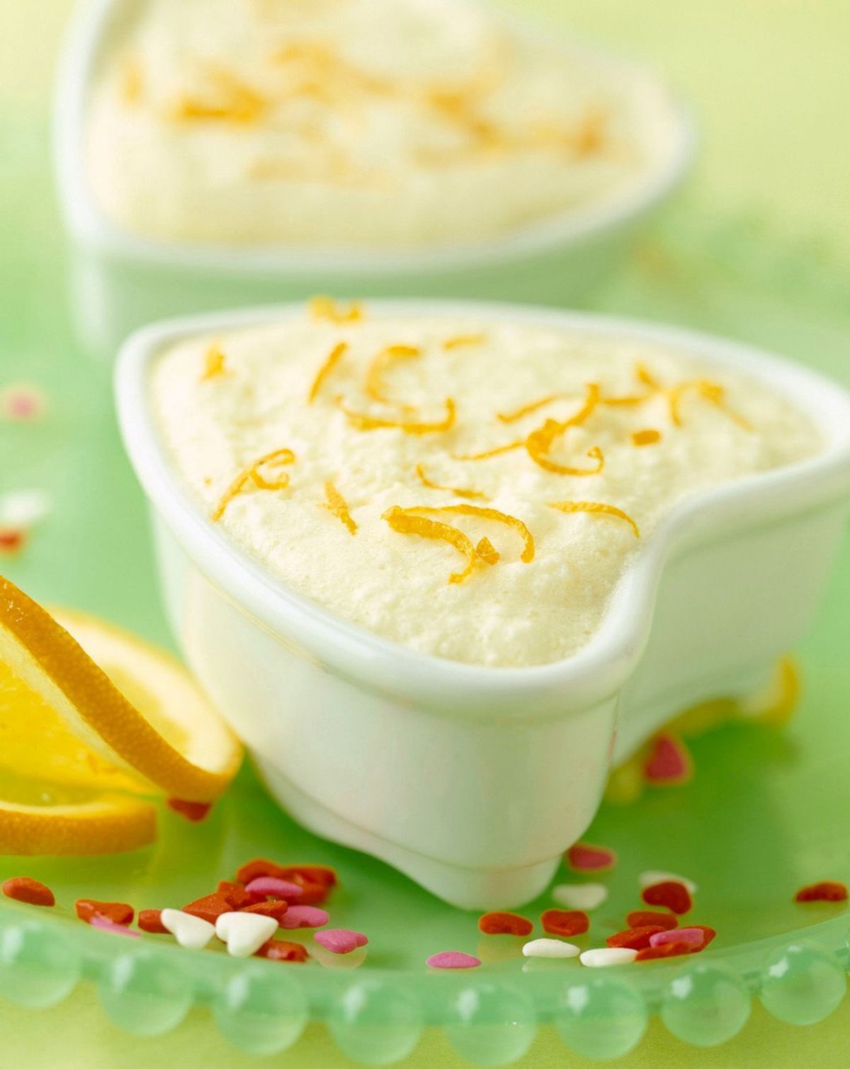 Enie backt: Rezept-Bild Herzen aus Orangenmousse	