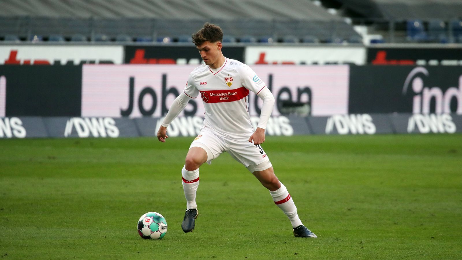 
                <strong>Mateo Klimowicz (Mittelfeld/VfB Stuttgart)</strong><br>
                Debütant Nummer drei: Mateo Klimowicz. Der Stuttgarter, der in Buenos Aires geboren wurde, darf sich über seine erste Nominierung freuen. Bundestrainer Kuntz sagt: "Dadurch, dass wir keine Vorbereitung haben, müssen die Jungs direkt einsatzbereit sein. Insofern setzen wir mit Malick Thiaw und Mateo Klimowicz auf zwei Akteure, die zuletzt häufig Spielzeit in der Bundesliga bekommen haben." Klimowicz gilt als kreativer Kopf für das offensive Mittelfeld. 
              