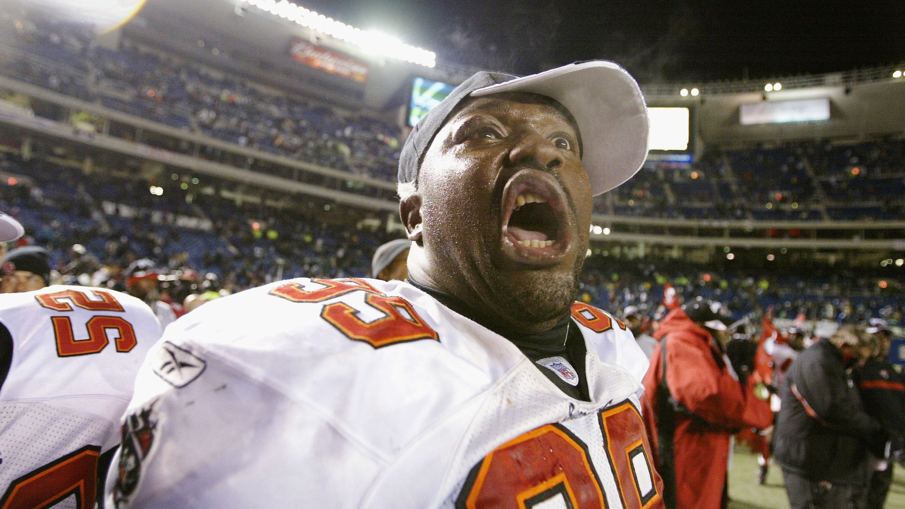 <strong>Pick 12: Warren Sapp (Defensive Tackle)</strong><br>Team: Tampa Bay Buccaneers, 1995<br>Honorable Mention: Marshawn Lynch