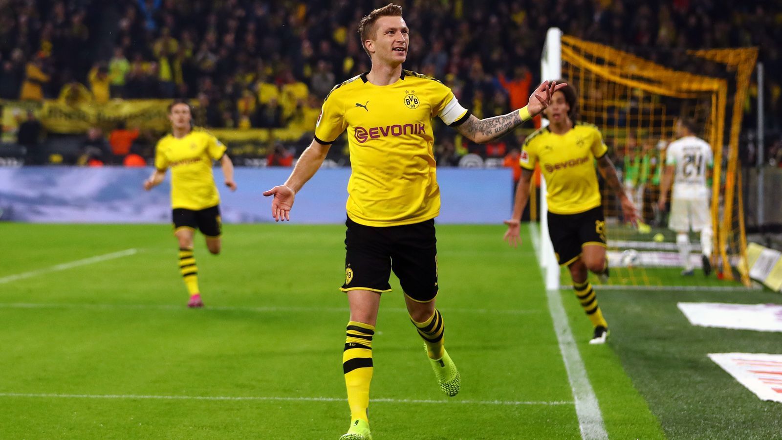 
                <strong>Platz 2 - Marco Reus</strong><br>
                Bundesliga-Tore: 127Bundesliga-Spiele: 279Vereine: Borussia Dortmund, Borussia Mönchengladbach
              