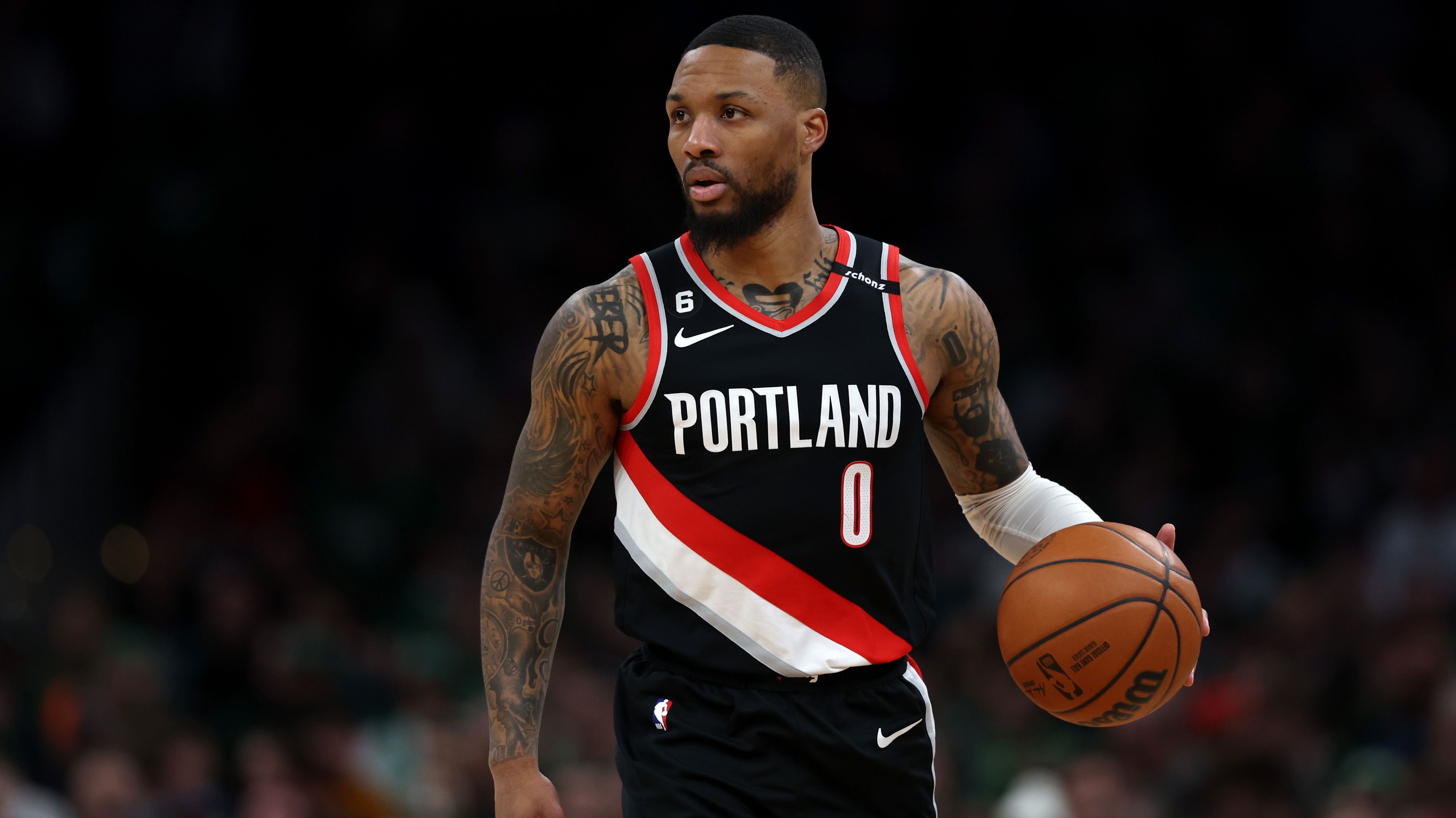 <strong>Wo spielt Damian Lillard zum Saisonauftakt?</strong><br>Portland Trail Blazers: 9 Stimmen<br>Miami Heat: 6 Stimmen