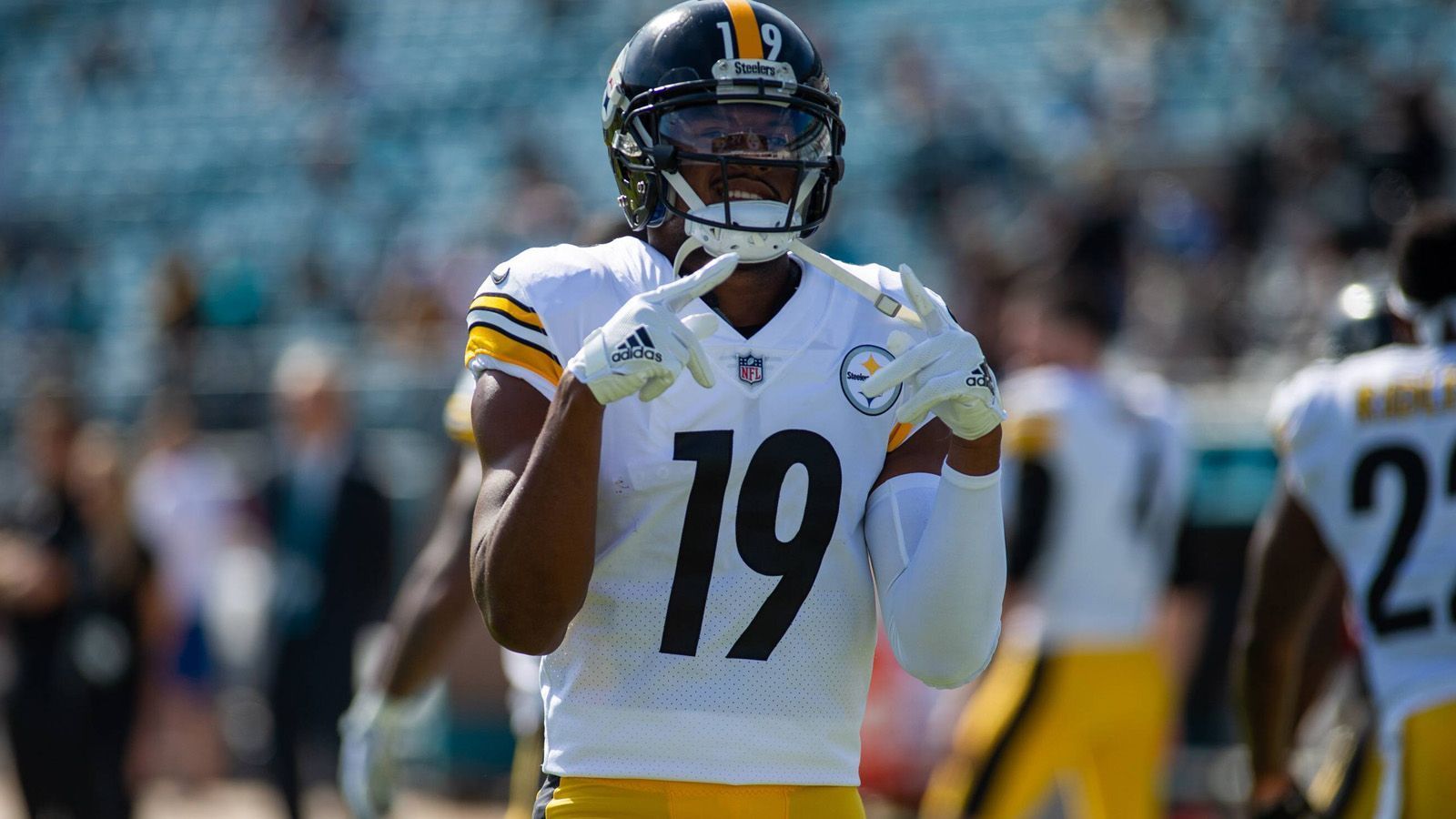 
                <strong>Platz 25: JuJu Smith Schuster</strong><br>
                Team: Pittsburgh SteelersPosition: Wide Receiver
              