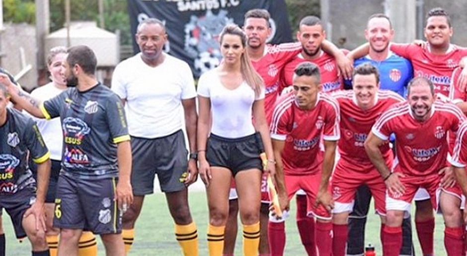 
                <strong>Denise Bueno</strong><br>
                Auch die Spieler hatten augenscheinlich Schwierigkeiten, sich zu konzentrieren. Denise, du böses Mädchen!
              