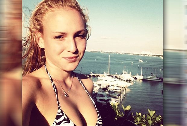 
                <strong>Donna Vekic</strong><br>
                Vekic postet in sozialen Netzwerken mit Vorliebe Bilder im Bikini am Strand.
              