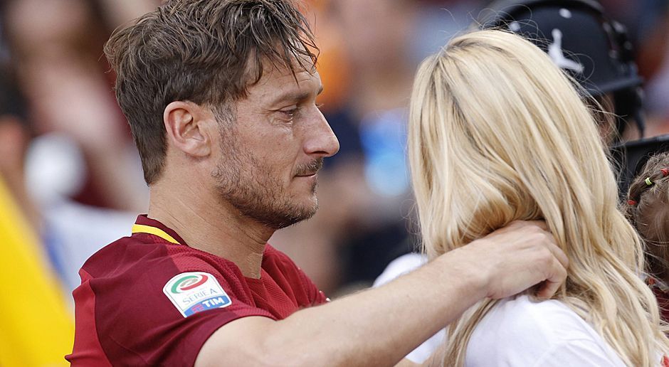 
                <strong>Der tränenreiche Abschied das Francesco Totti</strong><br>
                Was wäre Totti ohne seine bessere Hälfte?
              