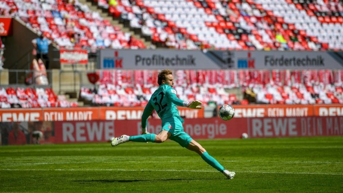 Rönnow (Foto) kam in Frankfurt nicht an Trapp vorbei