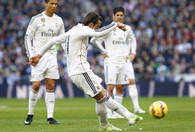 
                <strong>Bale vs. Ronaldo: Zoff der Königlichen</strong><br>
                Denn dieser nahm ihm zuvor einfach einen Freistoß weg. Ronaldo, der normalerweise als erster Schütze eingeteilt ist, war mächtig angefressen. 
              