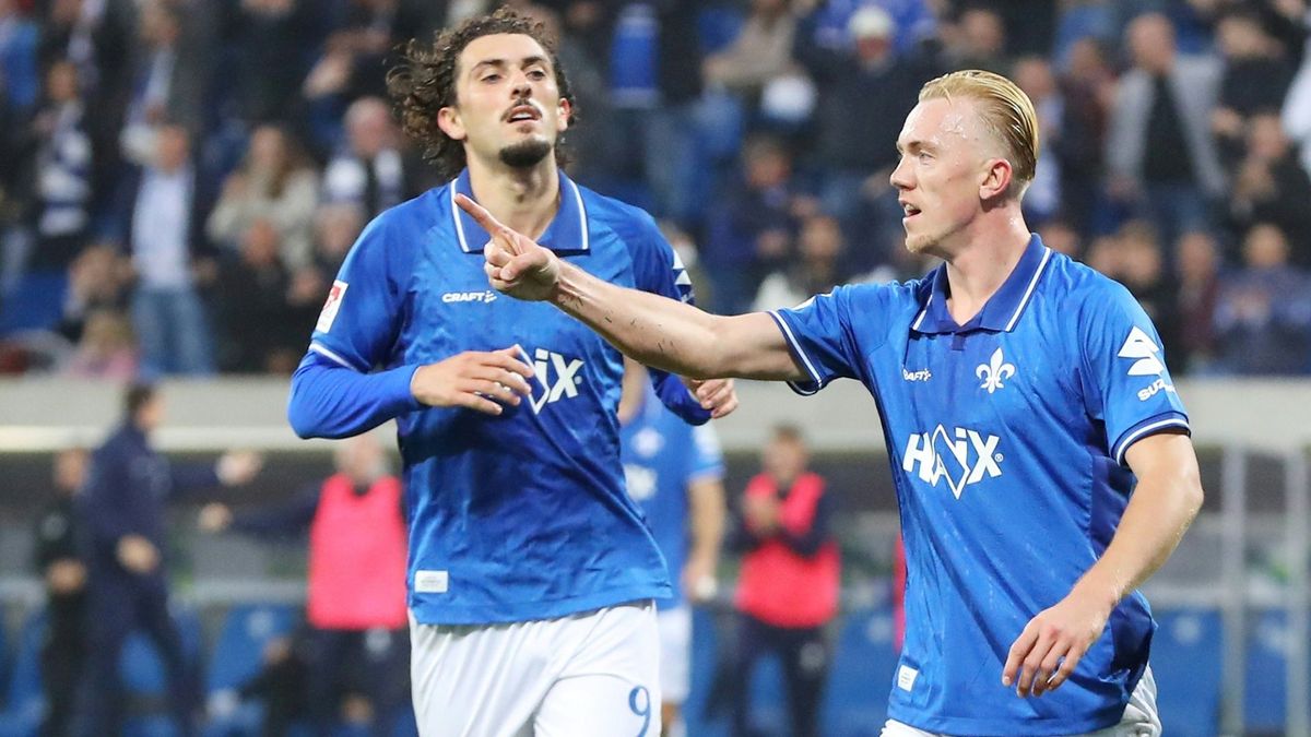Die Torschützen Fraser Hornby (l.) und Isac Lidberg (r.)