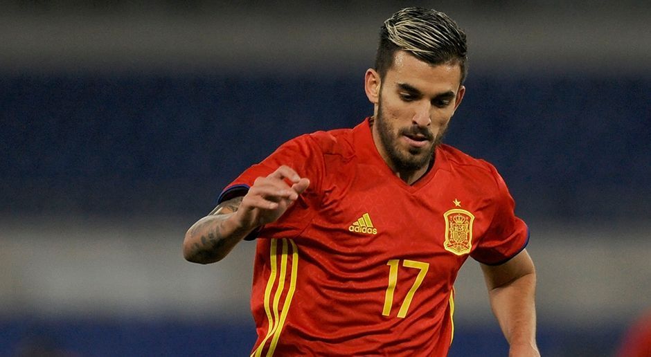 
                <strong>Dani Ceballos (Real Betis -> Real Madrid)</strong><br>
                Real Madrid hat nach dem Abgang von James Rodriguez zum FC Bayern München schnell Ersatz gefunden. Die Königlichen verpflichteten Spielmacher Dani Ceballos von Betis Sevilla. Der 20-Jährige erhält nach Real-Angaben einen Vertrag bis Juni 2023. Die Ablösesumme soll laut spanischen Medien bei 16,5 Millionen Euro liegen - mehr, als die eigentliche Ausstiegsklausel über 15 Millionen Euro. Zehn Millionen soll Real Madrid sofort überweisen, der Rest in den kommenden sechs Monaten folgen. Ceballos war bei der U21-EM in Polen als bester Spieler des Turniers ausgezeichnet worden.
              