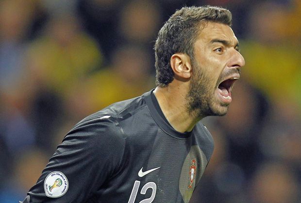 
                <strong>Rui Patricio (Torwart | Portugal)</strong><br>
                Der 1,90 Meter große Schlussmann der Portugiesen besticht durch mustergültiges Positionsspiel, besonders im Eins gegen Eins. Seine große Schwäche hat der Keeper von Sporting Lissabon beim Spiel mit dem Fuß. Deutschland geht in Führung - 1:0!
              