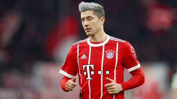 
                <strong>Platz 3 - Robert Lewandowski </strong><br>
                Tore im Kalenderjahr 2017: 53 (2017 kein Spiel mehr zu absolvieren)Verein: FC Bayern München (44)Länderspiele für: Polen (9)
              