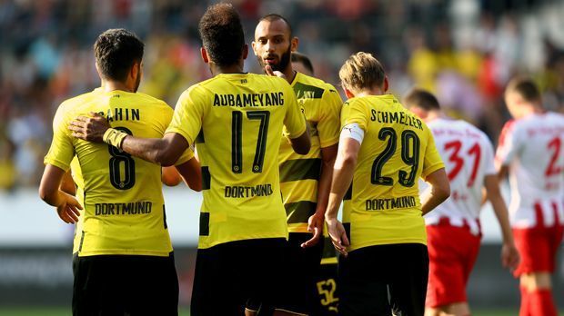 
                <strong>Platz 8 - Borussia Dortmund</strong><br>
                Land: DeutschlandPunkte im UEFA-Klub-Ranking: 95,656
              