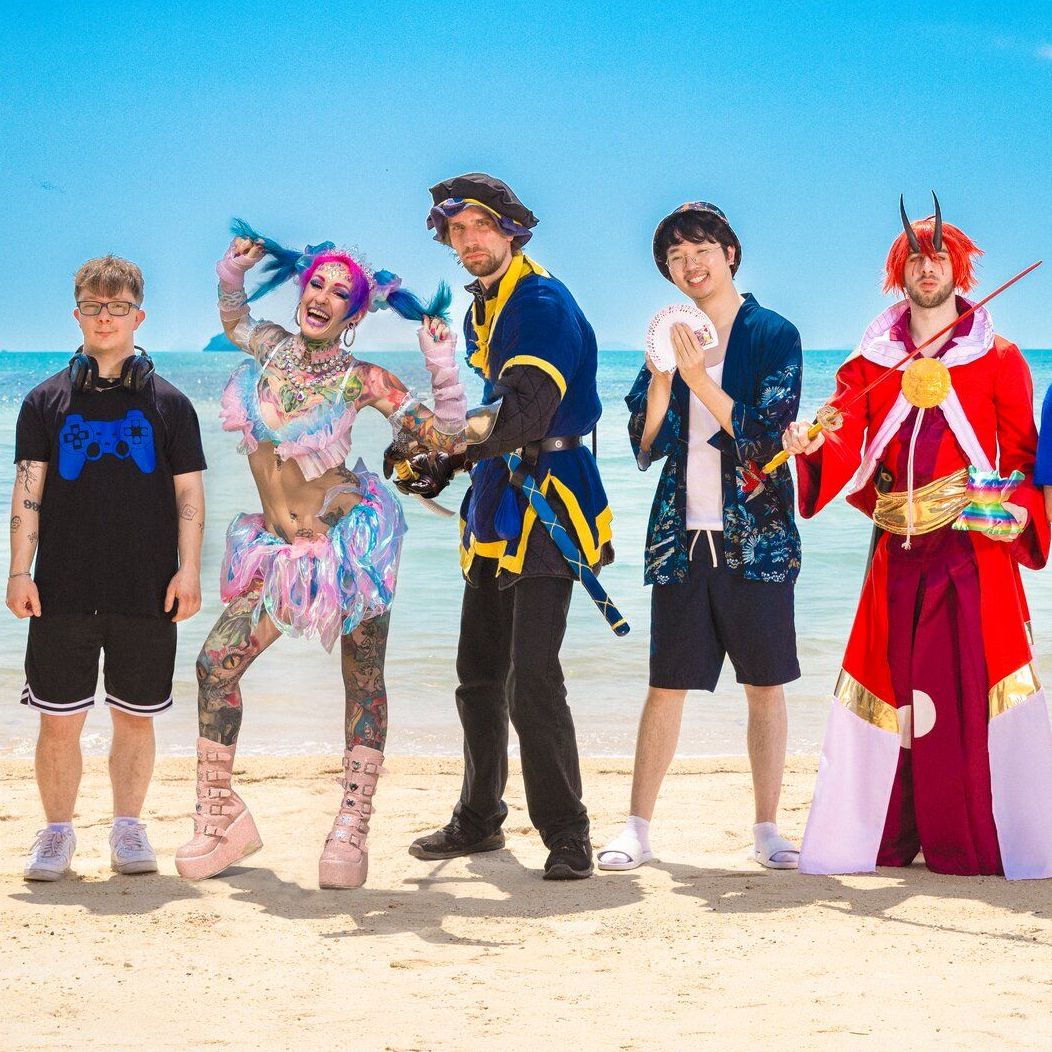 Diese acht Nerds treffen in der neuen Staffel "Beauty & The Nerd" auf acht selbstbewusste Beautys (v. l.): Aaron, Sammy, Sarah, Sebastian, Hai, Sascha, Darius und Jannik.
