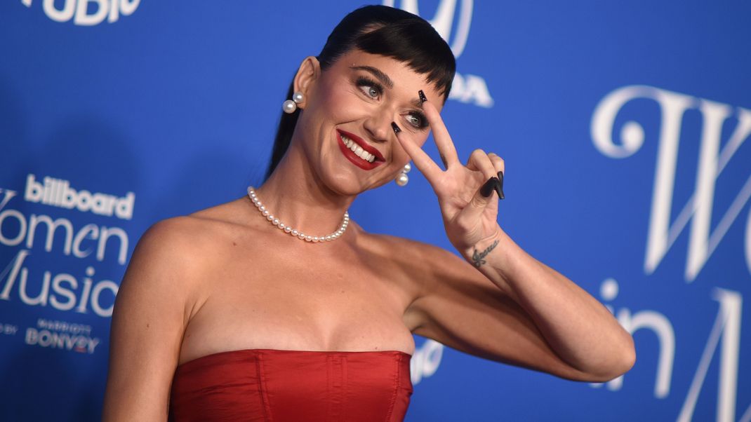 Ärger mit spanischen Behörden: Ermittlungen gegen Katy Perry wegen Videodreh auf Ibiza.