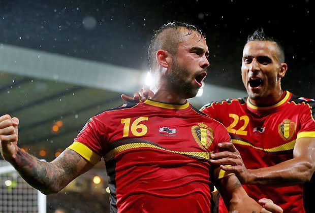 
                <strong>Gruppe H: Belgien, Algerien, Russland, Südkorea</strong><br>
                Es ist längst kein Geheimnis mehr, dass Belgien eine der besten Nationalmannschaften seiner Geschichte hat. Das Team von Trainer Marc Wilmots gilt als Geheimfavorit und sollte sich in seiner Gruppe durchsetzen können
              