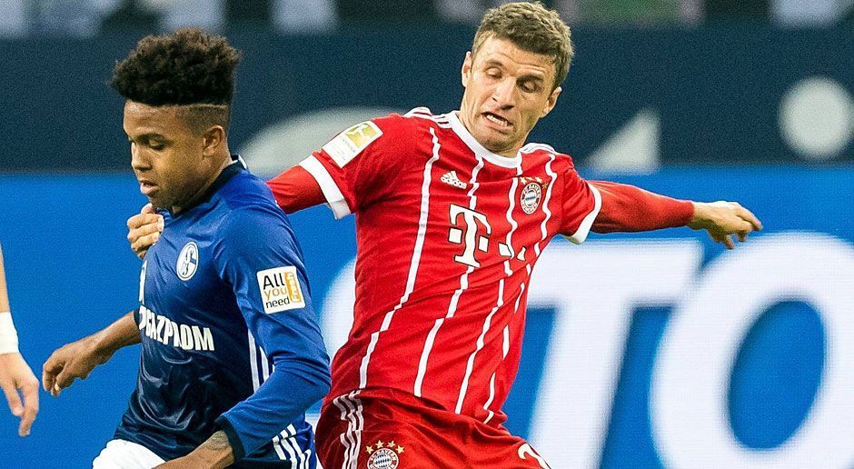 
                <strong>Thomas Müller (FC Bayern München)</strong><br>
                Thomas Müller (FC Bayern München): Darf gegen Schalke wieder auf seiner Lieblingsposition hinter Lewandowski wirbeln. Gelingt ihm auch ganz gut, auch wenn seinen Pässen oft die nötige Präzision fehlt. Aber der Ur-Bayer reibt sich auf, erobert vor dem 2:0 stark den Ball. Ein Treffer bleibt ihm aber verwehrt, köpft in der 50. Minuten aus kurzer Entfernung nur an den Pfosten. Liefert insgesamt einen sehr agilen Auftritt ab, der an alte Zeiten erinnern lässt. ran-Note: 2
              