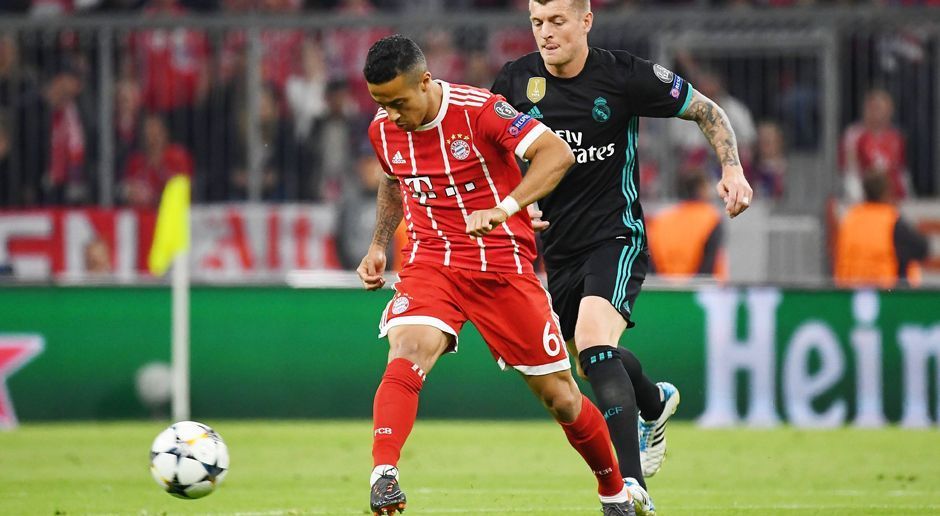 
                <strong>Thiago (FC Bayern)</strong><br>
                Kommt in schon in der 8. Minute für den verletzten Arjen Robben. Der Spanier ist sofort bei der Sache und entwickelt sich gemeinsam mit James zum spielerischen Dreh- und Angelpunkt im Spiel des deutschen Rekordmeisters. Beim 1:1 von Marcelo allerdings im Sekundenschlaf. ran-Note: 4
              