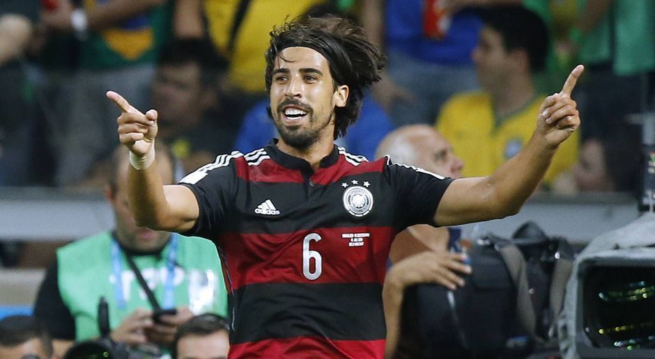 
                <strong>Sami Khedira</strong><br>
                Sami Khedira: Der damalige Real-Madrid-Spieler wurde vor der WM 2014 nach einem überstandenen Kreuzbandriss auf den letzten Drücker doch noch fit. Er kam im Champions-League-Finale zum Einsatz. Danach stand der Nominierung für die WM-Endrunde in Brasilien nichts mehr im Wege.
              