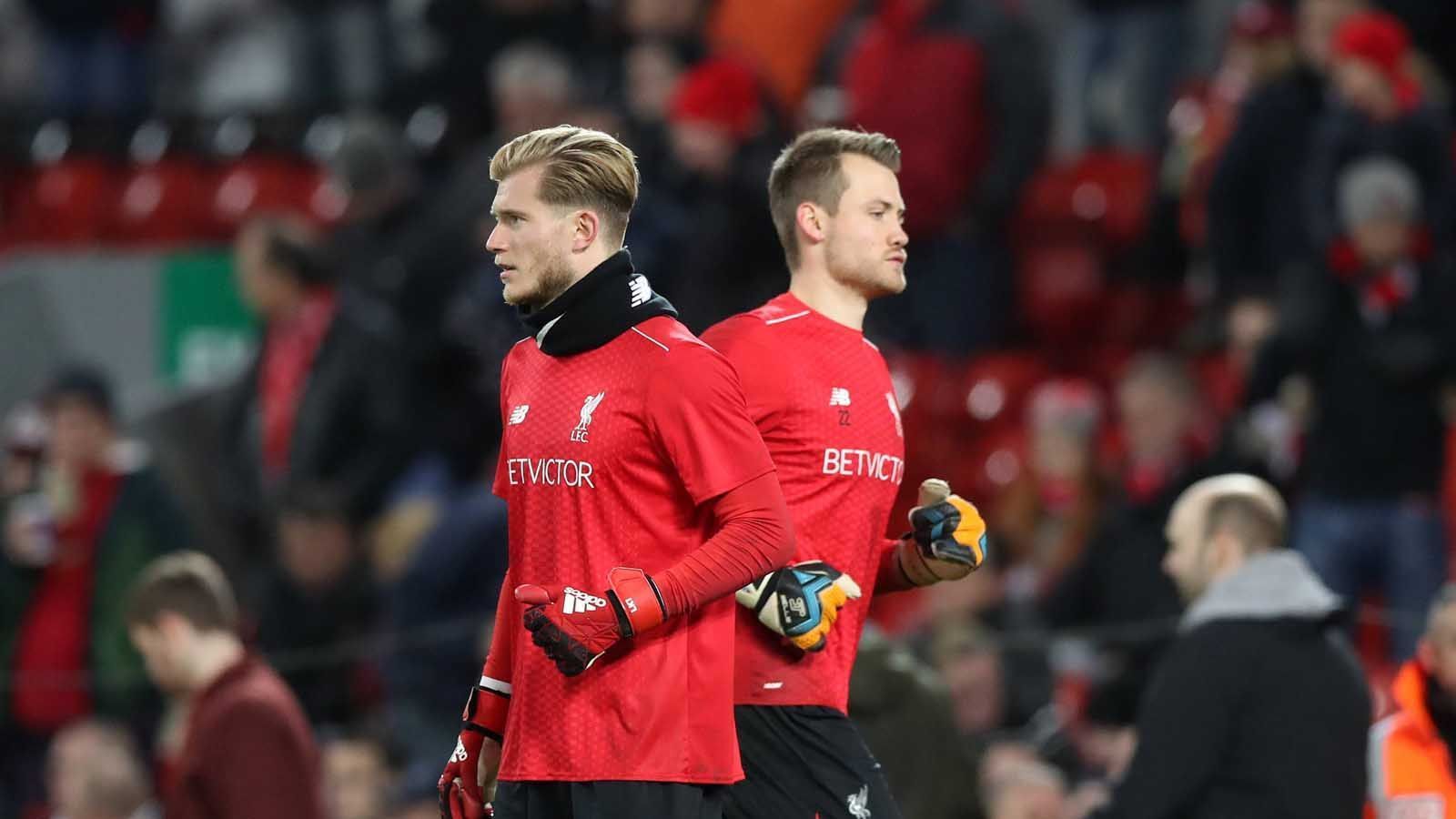 
                <strong>Die Karriere von Loris Karius</strong><br>
                ... Liverpool-Coach Jürgen Klopp hat einen Zweikampf zwischen Karius (l.) und dem Belgier Simon Mignolet (r.) ausgerufen. In der Saison 2017/2018 hat Karius die Nase vorn und bestreitet neben 19 Ligaspielen auch 13 Auftritte in der Champions League. Besonders in der Königsklasse brilliert er, als er bis zum Finale in sechs Spielen ohne Gegentor bleibt - der beste Wert aller Torhüter. 
              