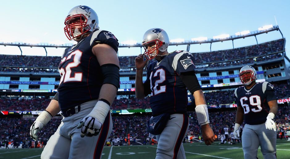 
                <strong>New England Patriots</strong><br>
                Tom Brady (Quarterback, im Bild Nr. 12), Shaq Mason (Guard, Nr. 69), Joe Thuney (Guard, Nr. 62), David Andrews (Center)
              