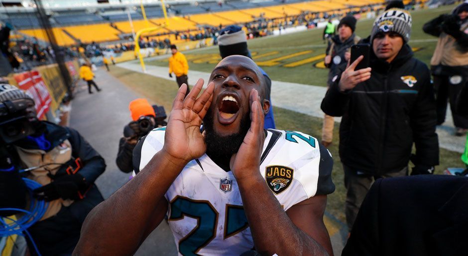 
                <strong>7. Leonard Fournette</strong><br>
                Team: Jacksonville JaguarsPosition: Running BackAlter: 23 Jahre
              