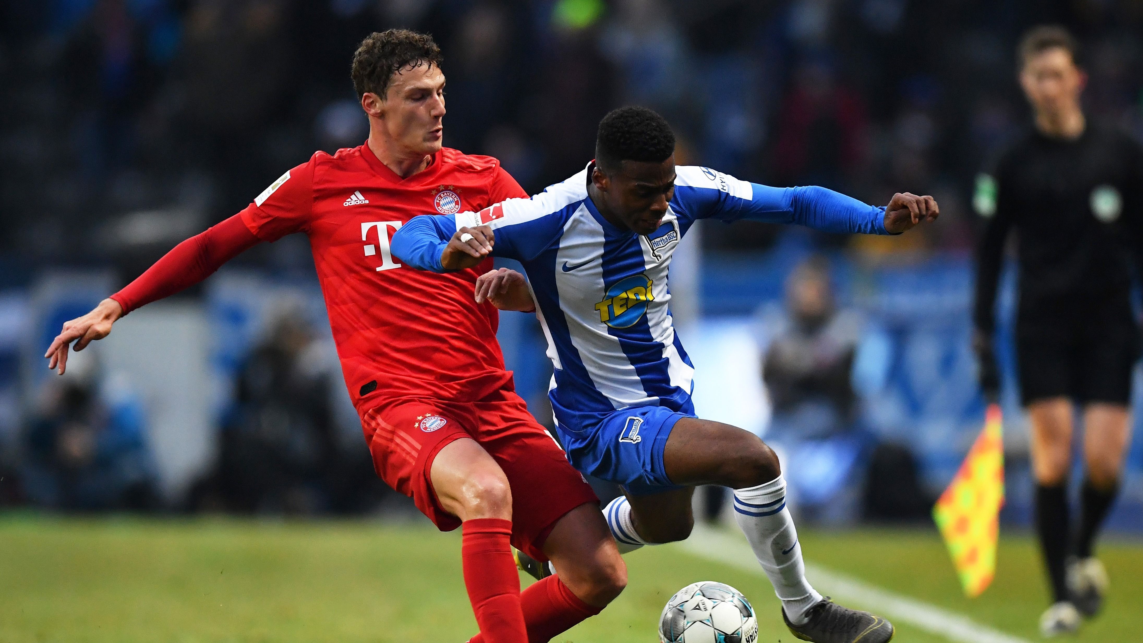 
                <strong>Benjamin Pavard</strong><br>
                Schon in der Anfangsphase holt sich der Weltmeister mit einem gestreckten Bein gegen Selke an der Seitenlinie die Gelbe Karte ab. Im Vorwärtsgang lässt er Vorsicht walten. ran-Note: 4
              