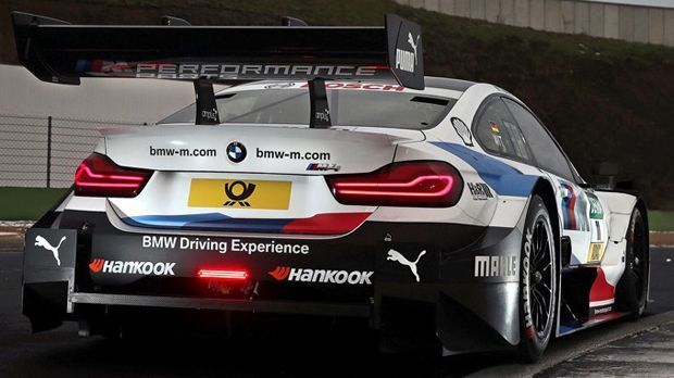 
                <strong>Marco Wittmann (BMW)</strong><br>
                "Es ist eine Ehre für mich, in den klassischen Farben anzutreten und BMW M Motorsport mit diesem neuen Design auf der Strecke zu repräsentieren. Hellblau, Rot und Dunkelblau - diese drei Farben sind für mich seit den 80er- und 90er-Jahren legendär und stehen für die erfolgreiche Geschichte von BMW im Rennsport", sagte Wittmann.
              