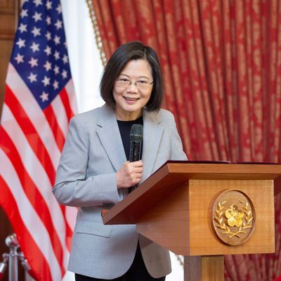 Die Spannungen zwischen China und Taiwan wachsen: Taiwans Präsidentin Tsai Ing-wen auf Stippvisite in den USA.