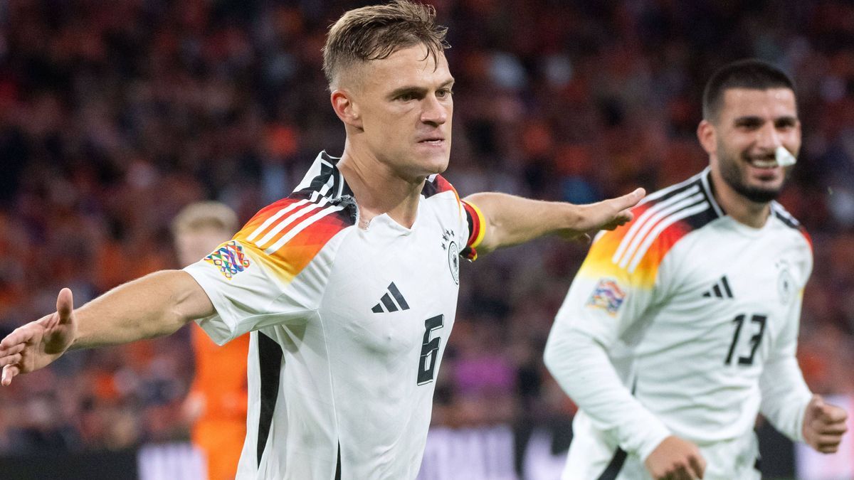 Joshua Kimmich (Deutschland, 06), Deniz Undav (Deutschland, 13) jubeln ueber das Tor zum 1:2, NED, Niederlande (NED) vs Deutschland (GER), Fussball Laenderspiel, UEFA Nations League, Liga A, Saison...