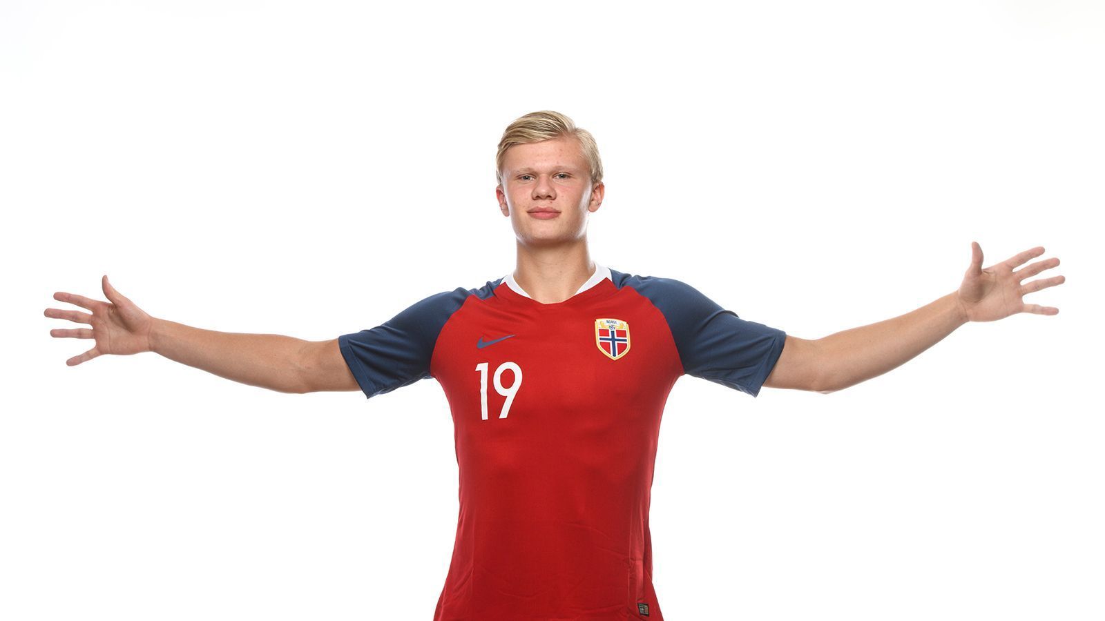 
                <strong>Nationalmannschaftskarriere: Erling Haaland</strong><br>
                Für Norwegen stand er bisher 7 Mal auf dem Rasen und verzeichnete 6 Treffer. Bei der U20-WM vor gut einem Jahr schoss er 9 (!) Tore in einem Spiel - beim 12:0 Kantersieg gegen Honduras.
              