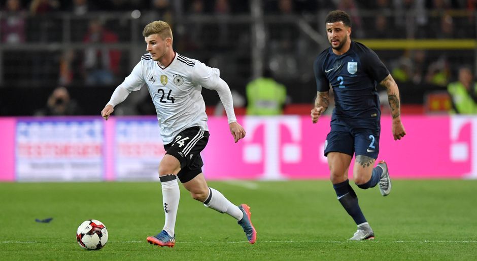 
                <strong>Timo Werner</strong><br>
                Der beste deutsche Torjäger der Bundesliga hatte ganz offensichtlich mit Lampenfieber zu kämpfen. Der Leipziger war bei seinem Debüt mehr mit sich selbst beschäftigt, als Podolski einen aufzulegen. Schade. Wurde in der 77. Minute ausgewechselt. ran-Note: 5
              