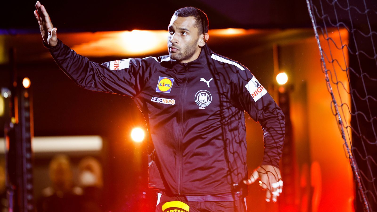 
                <strong>Djibril M'Bengue</strong><br>
                Djibril M'Bengue wird vereinfacht "Djibi" genannt.
              