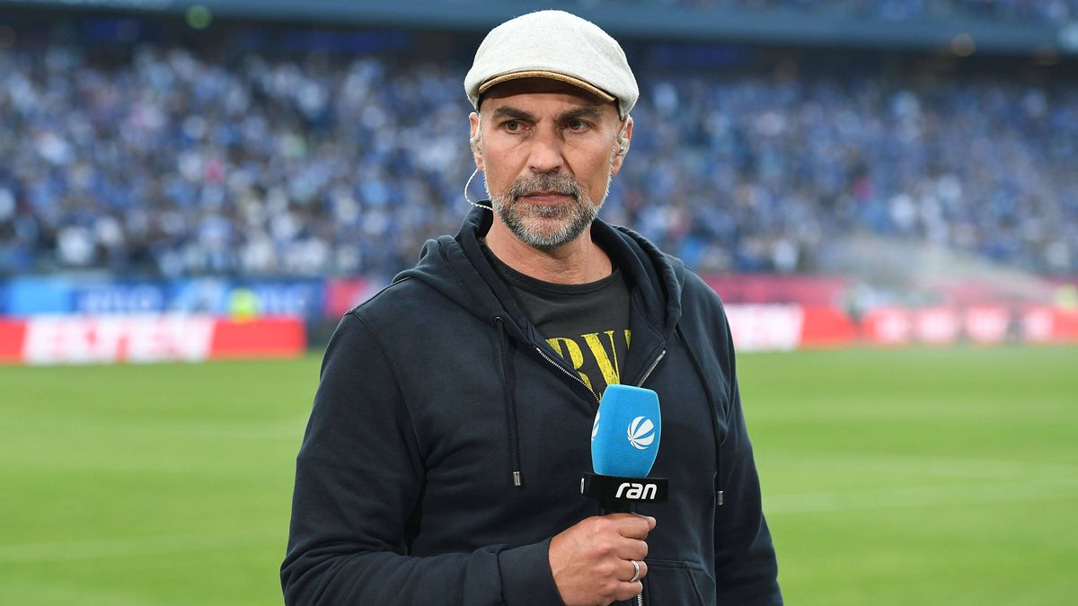 Fußball 1. Bundesliga Relegation Rückspiel Hamburger SV - VfB Stuttgart am 05.06.2023 im Volksparkstadion in Hamburg Markus Babbel im ran-Interview DFL regulations prohibit any use of photographs a...