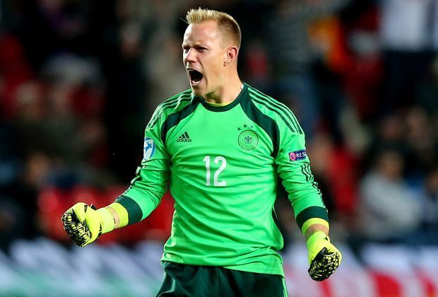 
                <strong>Marc-Andre ter Stegen</strong><br>
                2016 muss Marc-Andre ter Stegen, die deutsche Nummer eins bei der U21-Europameisterschaft, seinen Platz wohl räumen: Laut Vorgabe sind nur Spieler, die am oder nach dem 01.01.1993 geboren wurden, bei Olympia teilnehmeberechtigt. Ter Stegens Geburtstag ist am 30.04.1992.
              