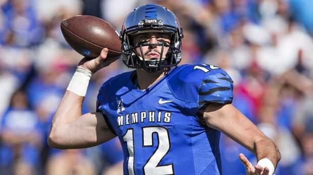 
                <strong>3. Paxton Lynch</strong><br>
                3. Paxton Lynch (Memphis) - Der Quarterback ist neben Jared Goff und Connor Cook eines der großen Passgeber-Talente im Draft 2016. Lynchs Vorteil besteht vor allem darin, dass er sowohl einen guten Arm für lange Bälle, als auch eine gute Laufarbeit vorzuweisen hat.
              