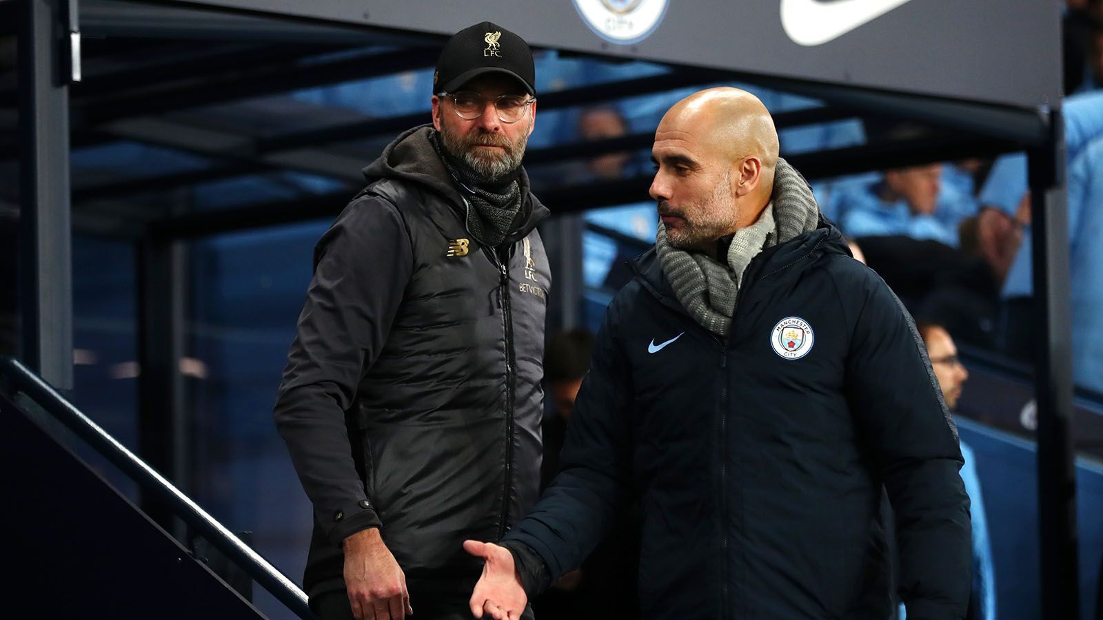 
                <strong>Spannendes Premier League-Titelrennen zwischen Liverpool und Manchester City </strong><br>
                Wie einst in der Bundesliga liefern sich Ex-Dortmund-Coach Jürgen Klopp und der einstige Bayern-Trainer Pep Guardiola mit ihren Teams FC Liverpool und Manchester City ein spannendes Titelrennen. Mit einem Spiel mehr gehen die Reds in den Titel-Endspurt und sind deshalb Tabellenführer der Premier League. ran.de zeigt, wie Liverpool dort auch nach 38. Spieltagen stehen wird und den lang ersehnten Meistertitel holen kann.
              