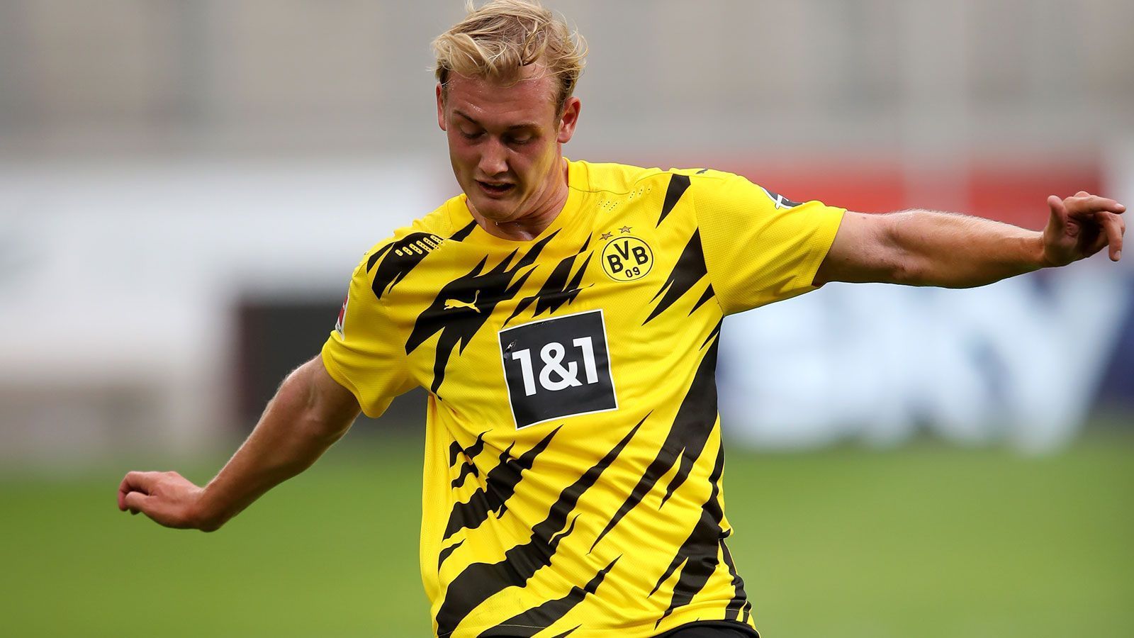 
                <strong>Julian Brandt (Borussia Dortmund)</strong><br>
                Für den Filigrantechniker beginnt der Arbeitstag erst nach dem 3:0. Brandt gelingt es aber nicht nachhaltig auf sich aufmerksam zu machen. ohne Note
              