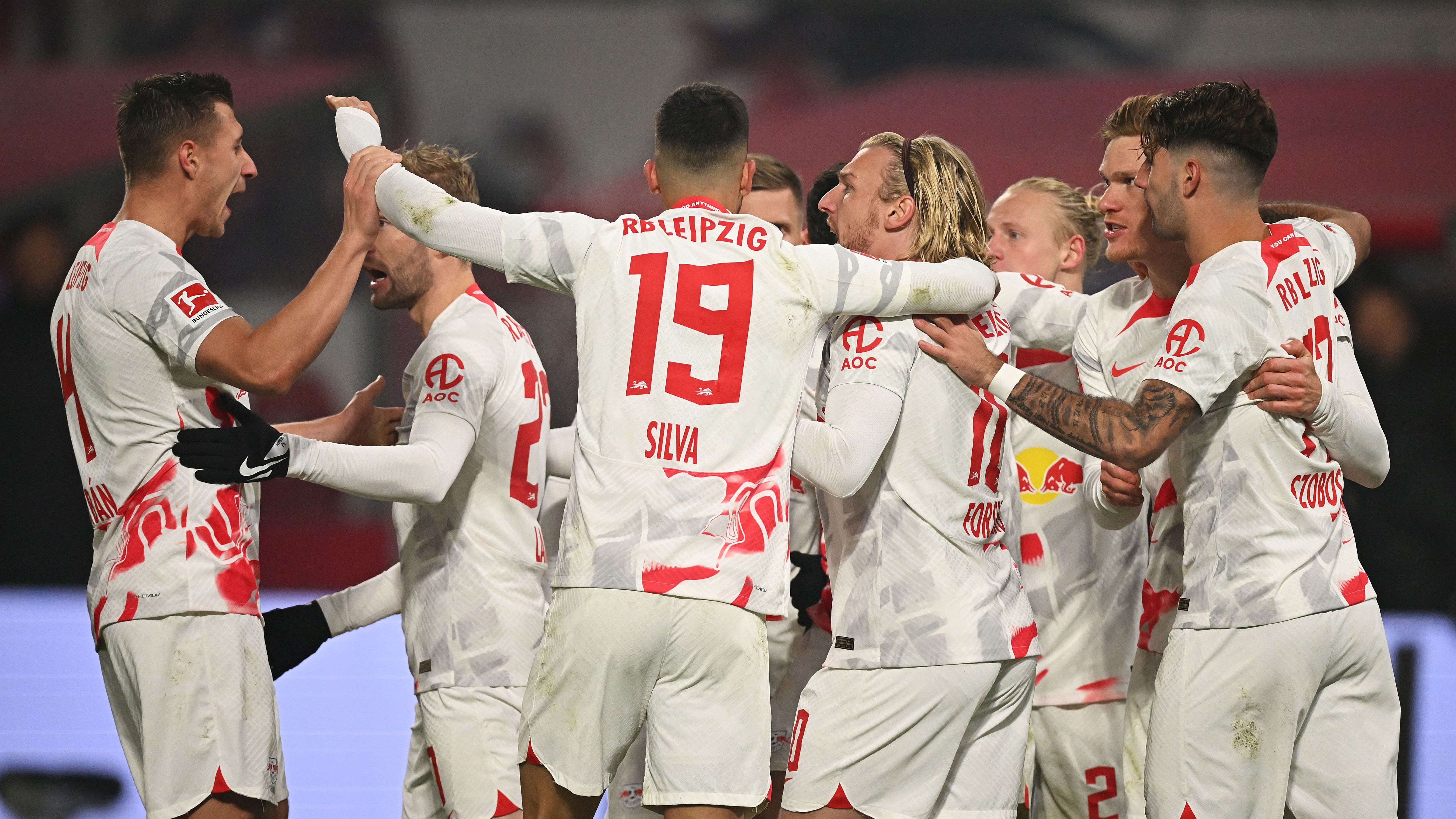 <strong>RB Leipzig</strong><br>Quote: 1001 <br>Bei einem Wetteinsatz von 100€ beträgt der Auszahlungsbetrag 100.100€.