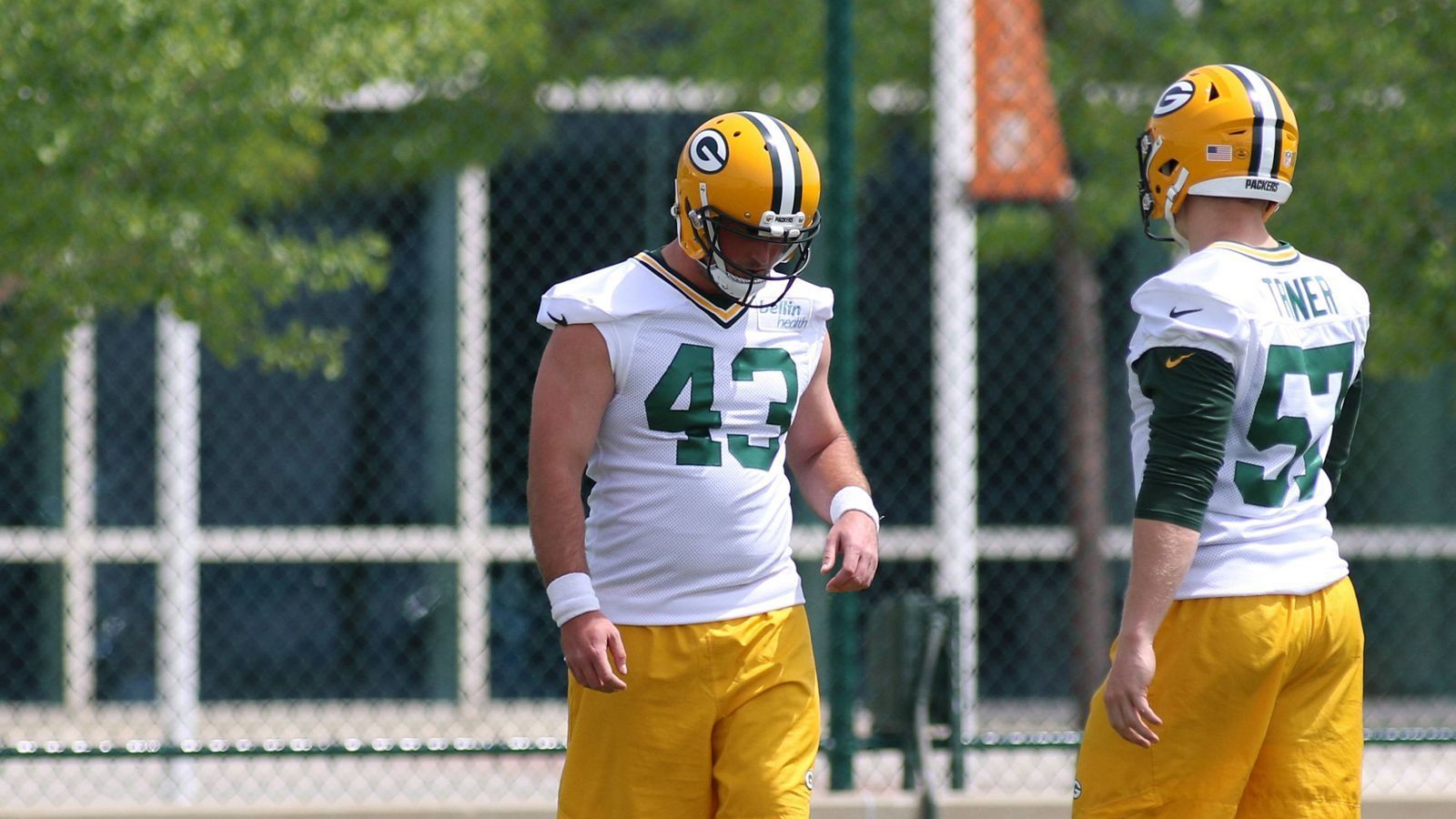 
                <strong>Platz 5: Hunter Bradley</strong><br>
                Long SnapperGreen Bay PackersGesamtstärke: 
              